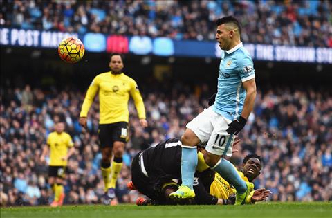 Pellegrini: “Man City có lợi thế trong cuộc đua vô địch”