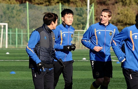 Xuan Truong va Oris la hai nhan to quan trong cua Incheon FC