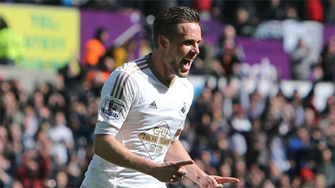 Sigurdsson tro thanh nguoi hung cua Swansea. Anh: Reuters
