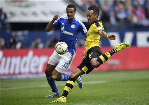 Cận cảnh đôi giày siêu độc Nike “thửa” riêng cho Aubameyang