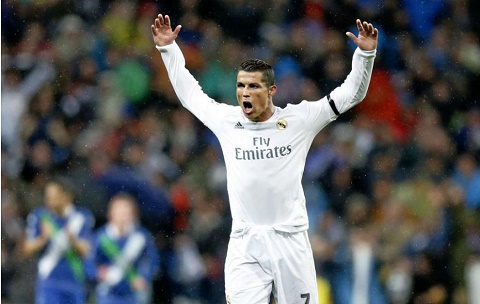 Ronaldo toa sang voi 3 ban thang giup Real loi nguoc dong ngoan muc