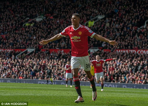 Tỏa sáng rực rỡ, Rashford được khen ngợi không ngớt