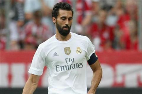 Hau ve Alvaro Arbeloa mia mai Barca hinh anh 2