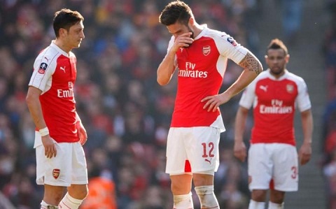 Arsenal: Giá như Ozil có đối tác xứng tầm