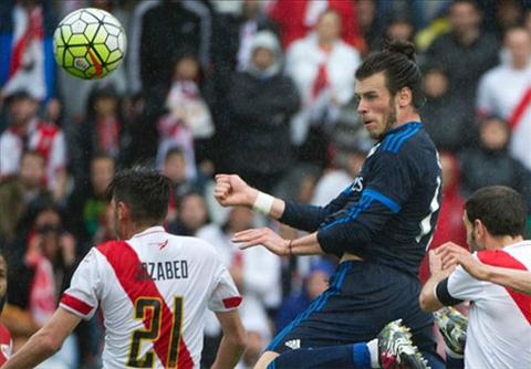 Bale tro thanh nguoi hung cua Real trong khi Ronaldo phai nghi duong thuong. Anh: Reuters