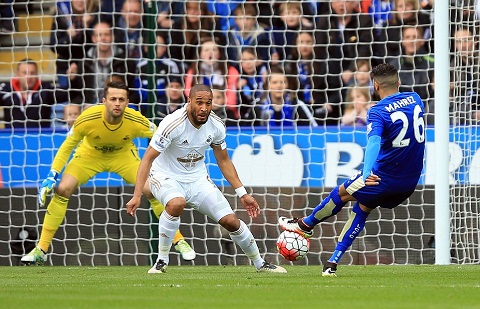 Mahrez nói gì khi tỏa sáng giúp Leicester tiến gần tới ngôi vương?