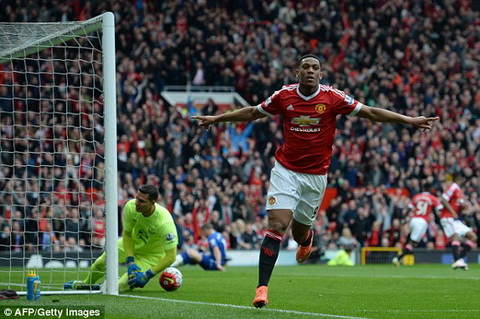 Martial lên tiếng, Quỷ đỏ khó nhọc xơi tái con mồi từ vùng Merseyside