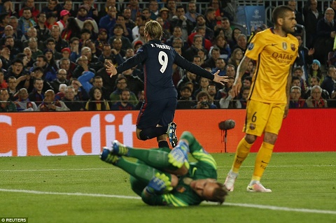 Những điểm nhấn sau chiến thắng thiếu thuyết phục của Barcelona