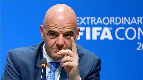 Chủ tịch FIFA tiếp tục có đồng minh lớn giữa tâm bão chỉ trích