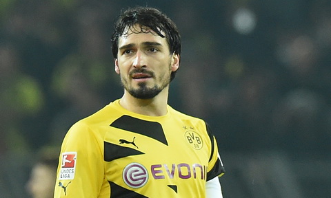 Mats Hummels to ra rat buon ba khi phai chia tay Dortmund.