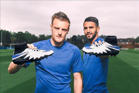 Chiêm ngưỡng “giày đôi” siêu cá tính của cặp Vardy-Mahrez