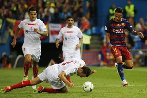 Barca 2-0 Sevilla: Khi Esteladas bị lu mờ bởi bóng đá…