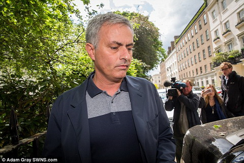 Hôm nay M.U bổ nhiệm Jose Mourinho
