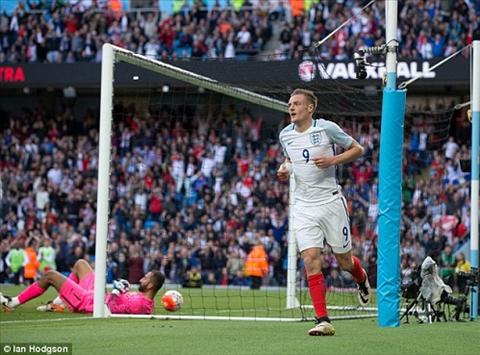 Jamie Vardy được đặc cách vắng mặt trận tới để cưới vợ