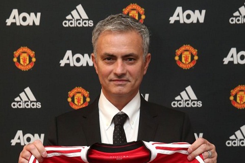 HLV Mourinho se cung MU vo dich EPL o mua giai 201718 hinh anh