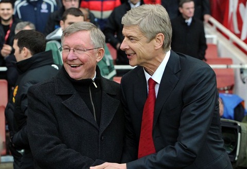 Sir Alex bất ngờ lên tiếng bảo vệ kình địch một thời Arsene Wenger