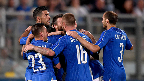 Italia 1-0 Scotland Thang loi khich le hinh anh