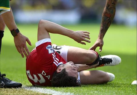 Sao Man United dính chấn thương nặng, có thể lỡ VCK Euro 2016