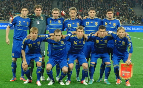 Danh sach cau thu DTQG Ukraine tham du VCK Euro 2016 hinh anh