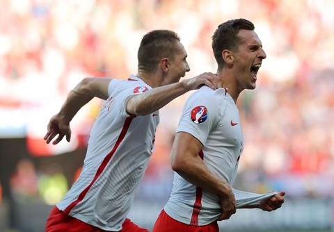 Điểm nhấn Ba Lan 1-0 Bắc Ireland: Dấu ấn đầu tiên của sát thủ trẻ tuổi Milik