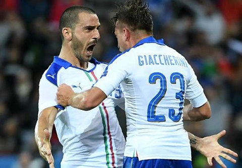 Italia 2-0 Bi Trung ve Leonardo Bonucci la vu khi bi mat cua Azzurri hinh anh 3