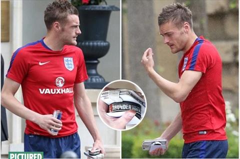 Bắt quả tang Jamie Vardy dùng chất kích thích