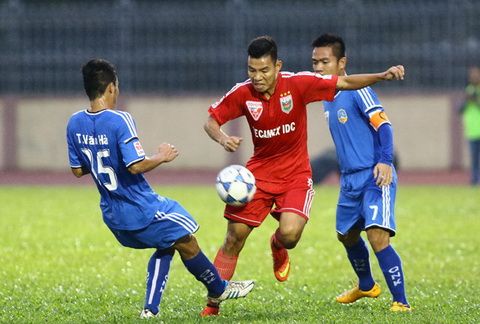 Quảng Ninh 2-1 Bình Dương (KT): Nhà ĐKVĐ thất thủ trên đất Mỏ