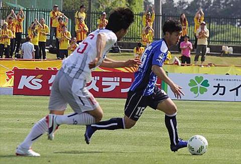 Tien dao Cong Phuong lan thu hai duoc ra san o J-League 2 hinh anh