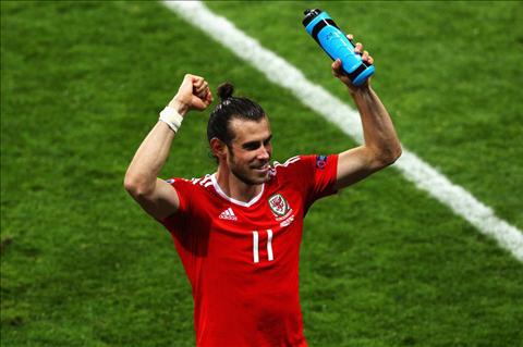 Ngôi sao Gareth Bale chói sáng ra sao ở trận Nga 0-3 Wales