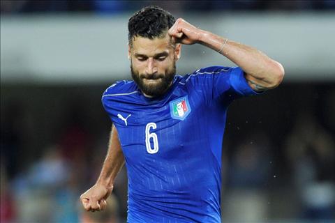 Chelsea nhắm sao tuyển Ý thay thế Cuadrado