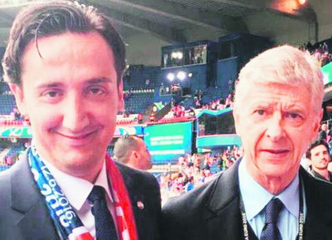 Wenger xấu hổ muốn độn thổ vì nhầm bác sĩ ĐT Croatia với HLV Emery