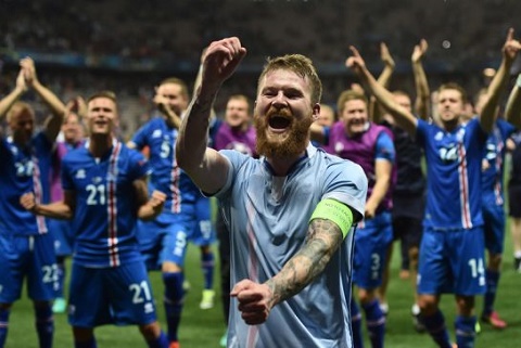 Thuyet am muu de Iceland tro thanh Hy Lap thu 2 tai Euro 2016 hinh anh