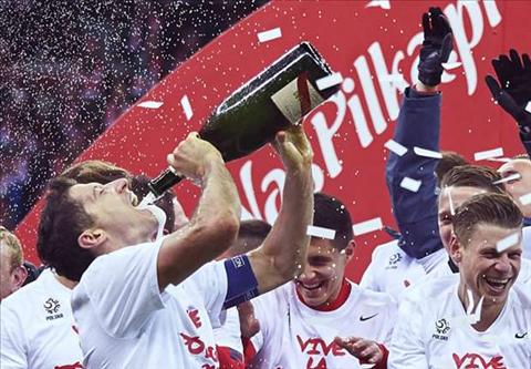 DT Ba Lan du VCK Euro 2016 Tren doi vai cua nhung Lewandowski hinh anh 4