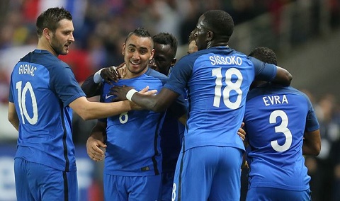 Euro 2016 Khuc ca La Marseillaise giua bong dem khung bo hinh anh 3