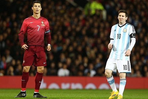 Ronaldo se co dip tai ngo Messi trong mau ao DTQG