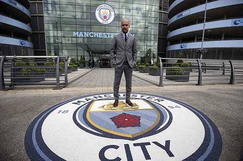 HLV Guardiola sớm áp đặt thiết quân luật ở Man City