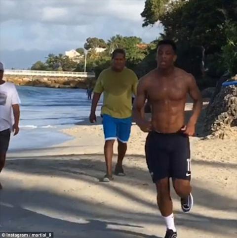 Martial chăm chỉ luyện công lấy lòng thầy mới Jose Mourinho