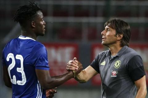 Conte  va Batshuayi