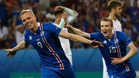 Iceland roi Euro 2016 Khong con tam mat na truyen thong hinh anh