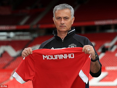 Cuối tuần sau, Mourinho sẽ có trận đầu tiên tại M.U