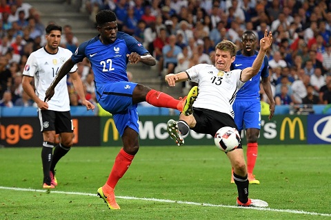 Trung vệ Samuel Umtiti: Từ cascadeur thành tài tử màn ảnh