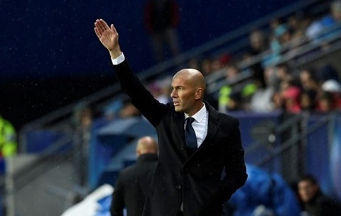 Zidane Toi rat dau dau khi loai Isco, James de chon Asensio hinh anh