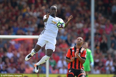 Dư âm Bournemouth 1-3 M.U: Ngả mũ trước Eric Bailly