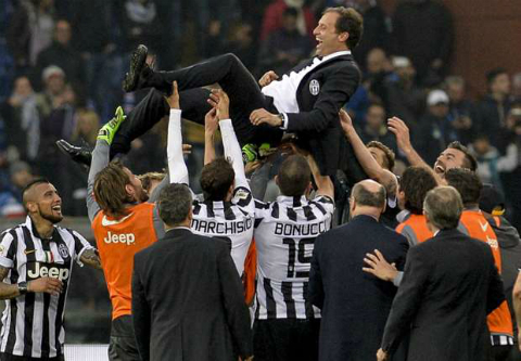 Juventus: Khi qua khu la Calciopoli va dem dai Serie B2
