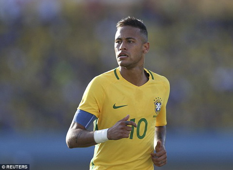 Ngoi sao Neymar nop phat vi tron thue o que nha Brazil hinh anh