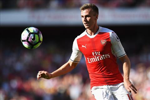 Arsenal chiêu mộ Mustafi: Dấu chấm hết cho Rob Holding?