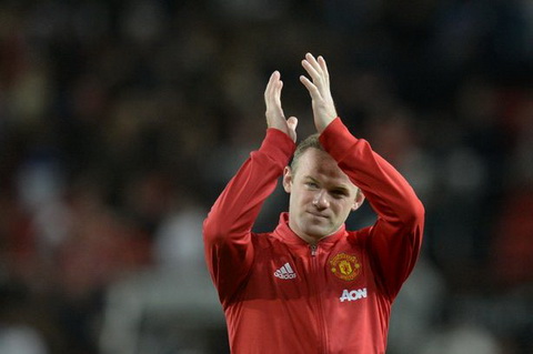 Alan Shearer cho rang Rooney nen gia tu tuyen Anh de cuu van su nghiep tai M.U.