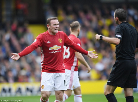 Da den luc Mourinho manh tay loai bo Rooney.
