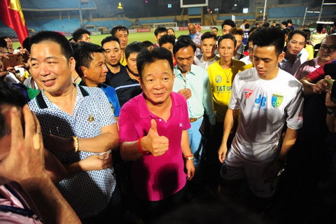 Vô địch V-League 2016, HN T&T nhận tiền thưởng tươi 13 tỷ VNĐ