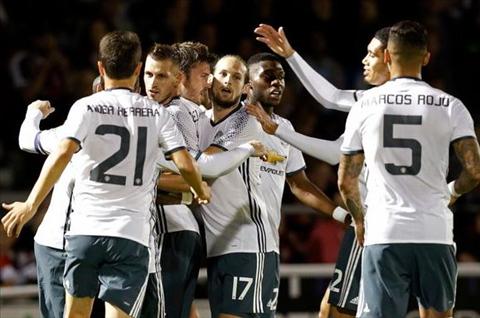 Góc M.U: Niềm vui nhỏ trước cơn bão lớn